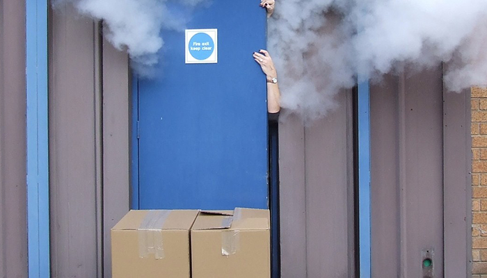  Một số vấn đề cần chú ý để thoát hiểm khi có cháy ở nhà cao tầng